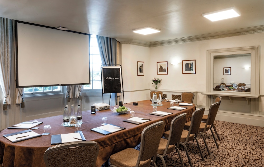 Brandshatch Place Hotel and Spa 41/48