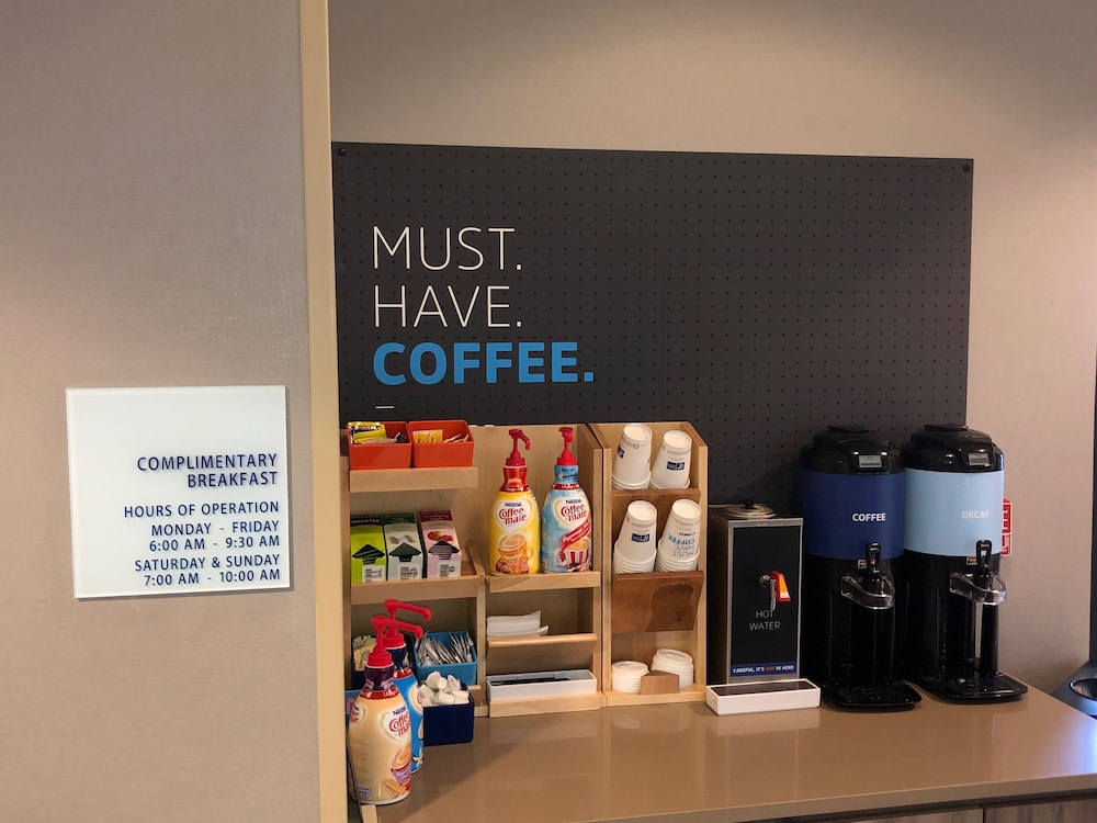 Holiday Inn Express Hotel And Suites Fort Worth Southwest I 20 43/56
