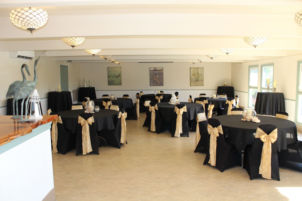 Chateau Westport Resort 42/63