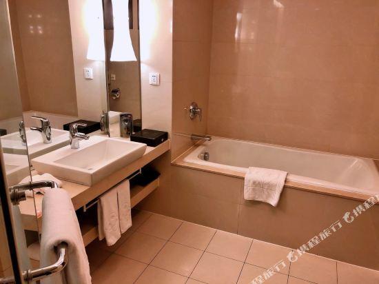Shenyang Sanlong Spring Hotel 23/26