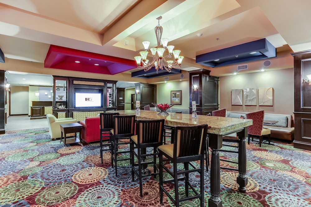 Holiday Inn Express Hotel And Suites Huntsville 48/65