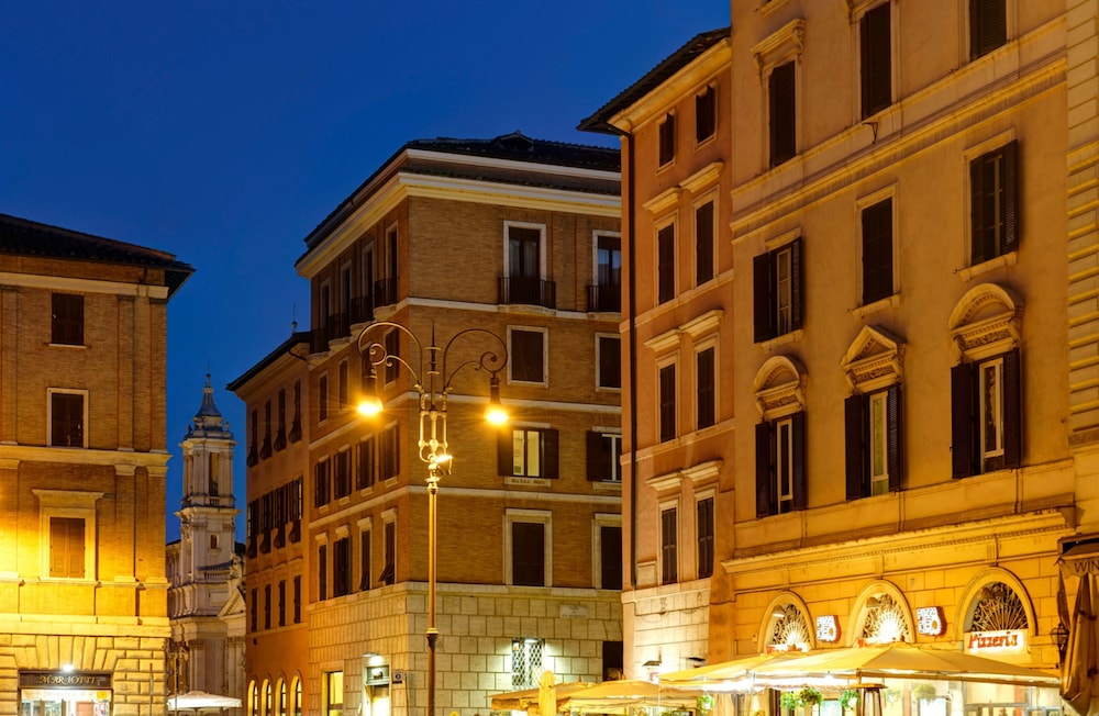 SUITE ART NAVONA 3/59