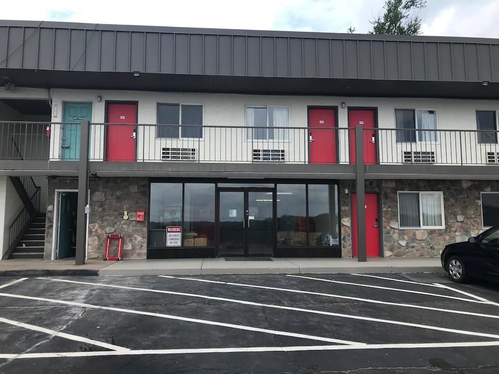 Super 8 by Wyndham Hazleton 29/33