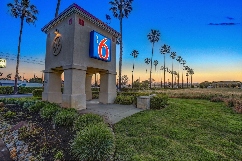Motel6 Lodi, CA 41/47