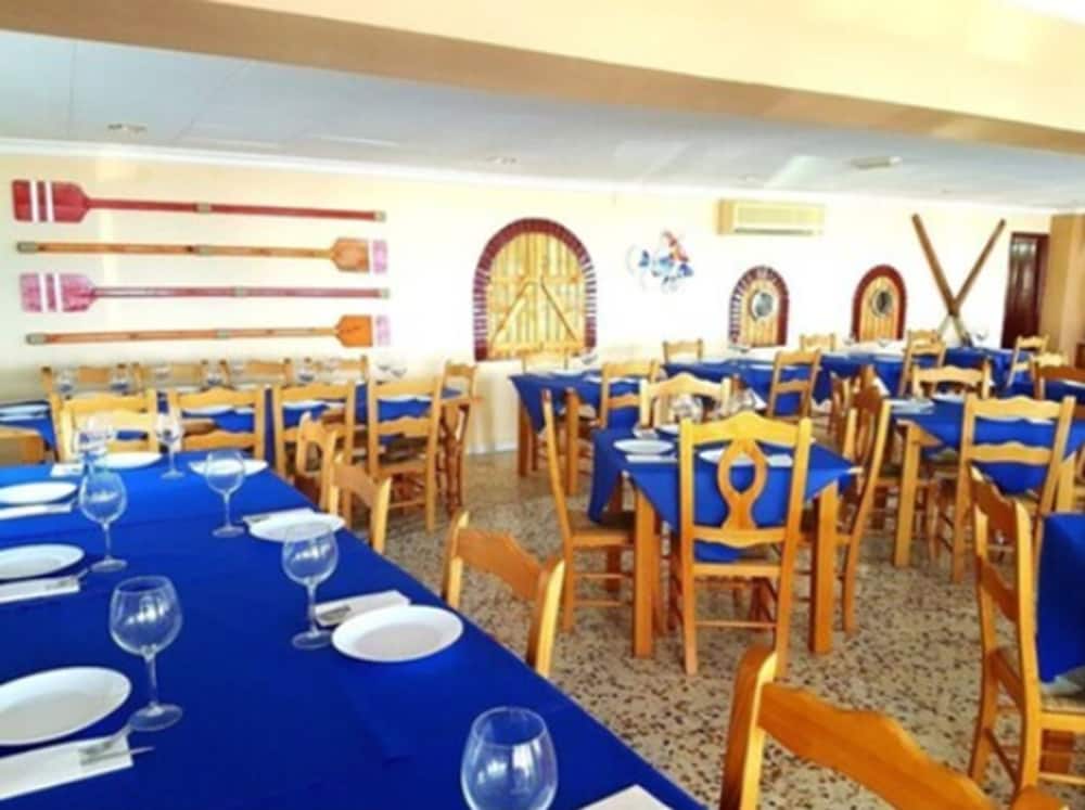 El Flamenco Hostal 38/56