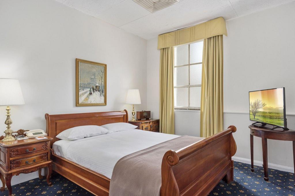 Room at CASTLEREAGH BOUTIQUE HOTEL ASCEND HOTEL COLLECTION, SYDNEY