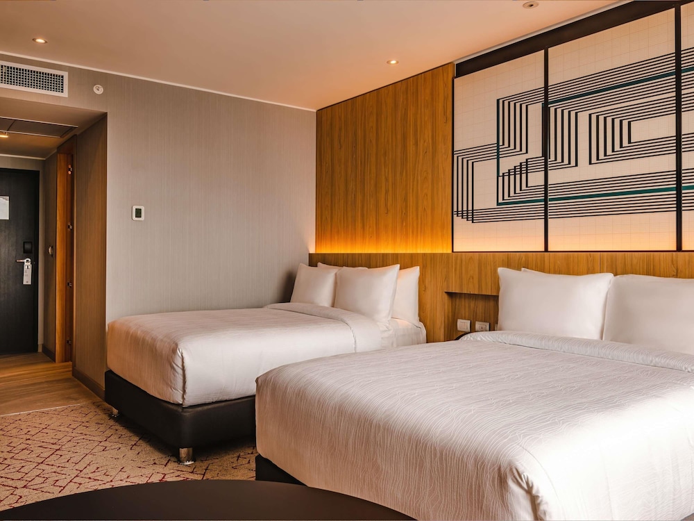 SUPERIOR, 2 DOUBLE BEDS