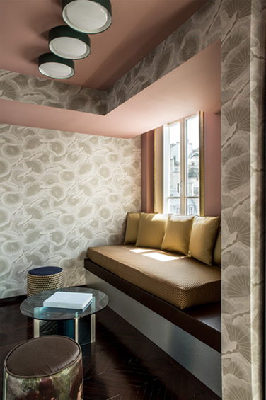 Hotel du Rond-Point des Champs-Elysees 46/68