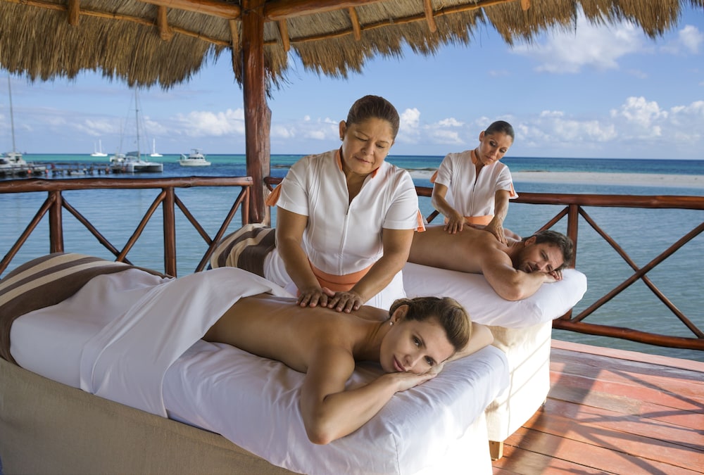 Generations Riviera Maya All Inclusive 17/50