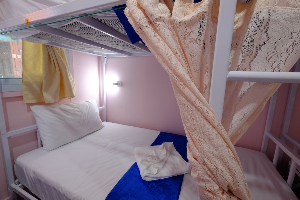 Sang Chan Hostel 12/32