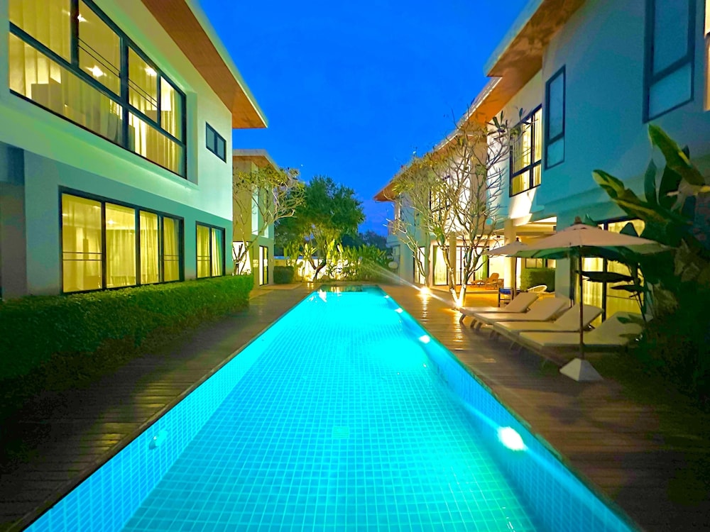 Chic Villa 6 59/61