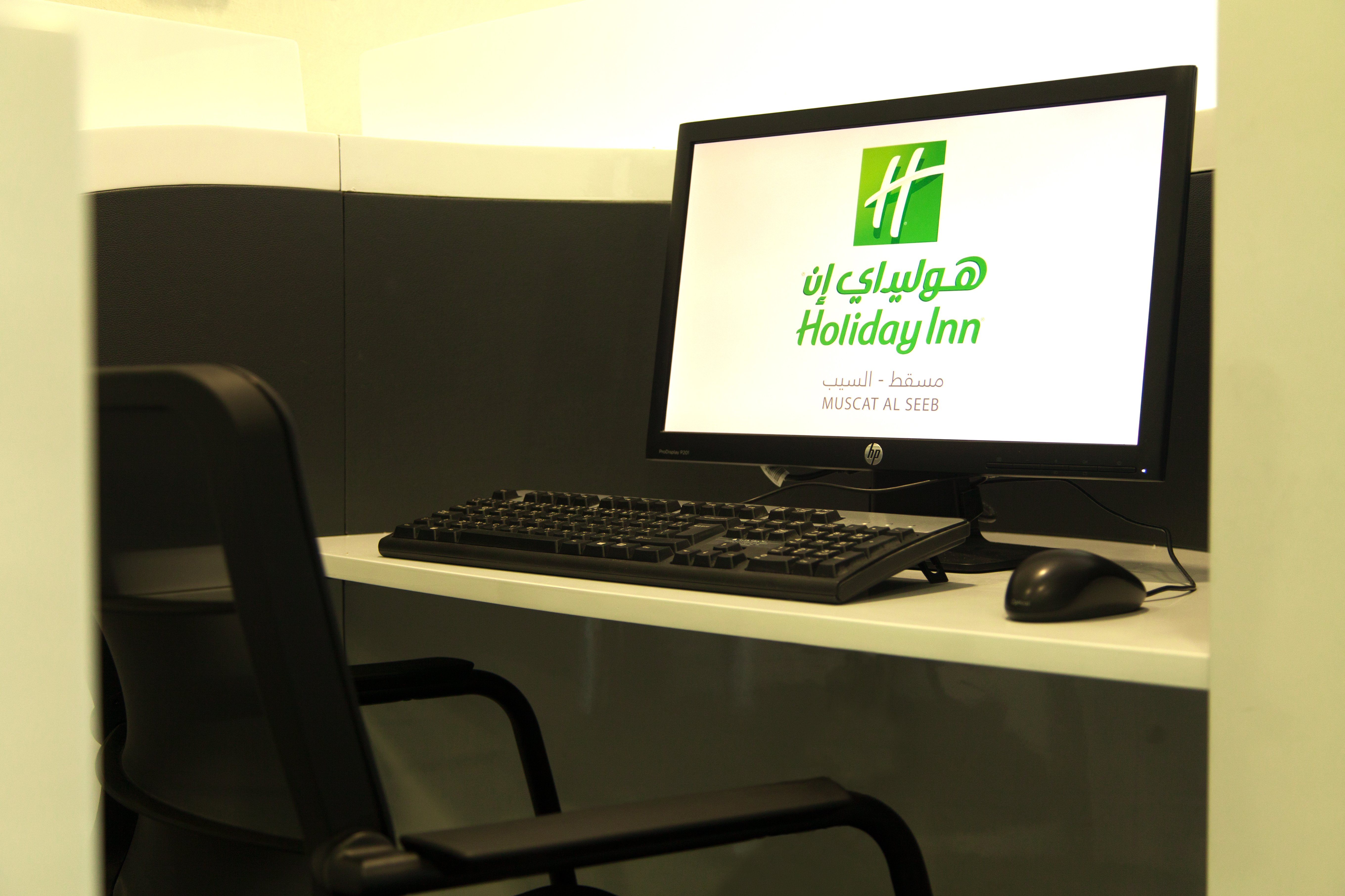 Holiday Inn Muscat al Seeb by IHG 60/73