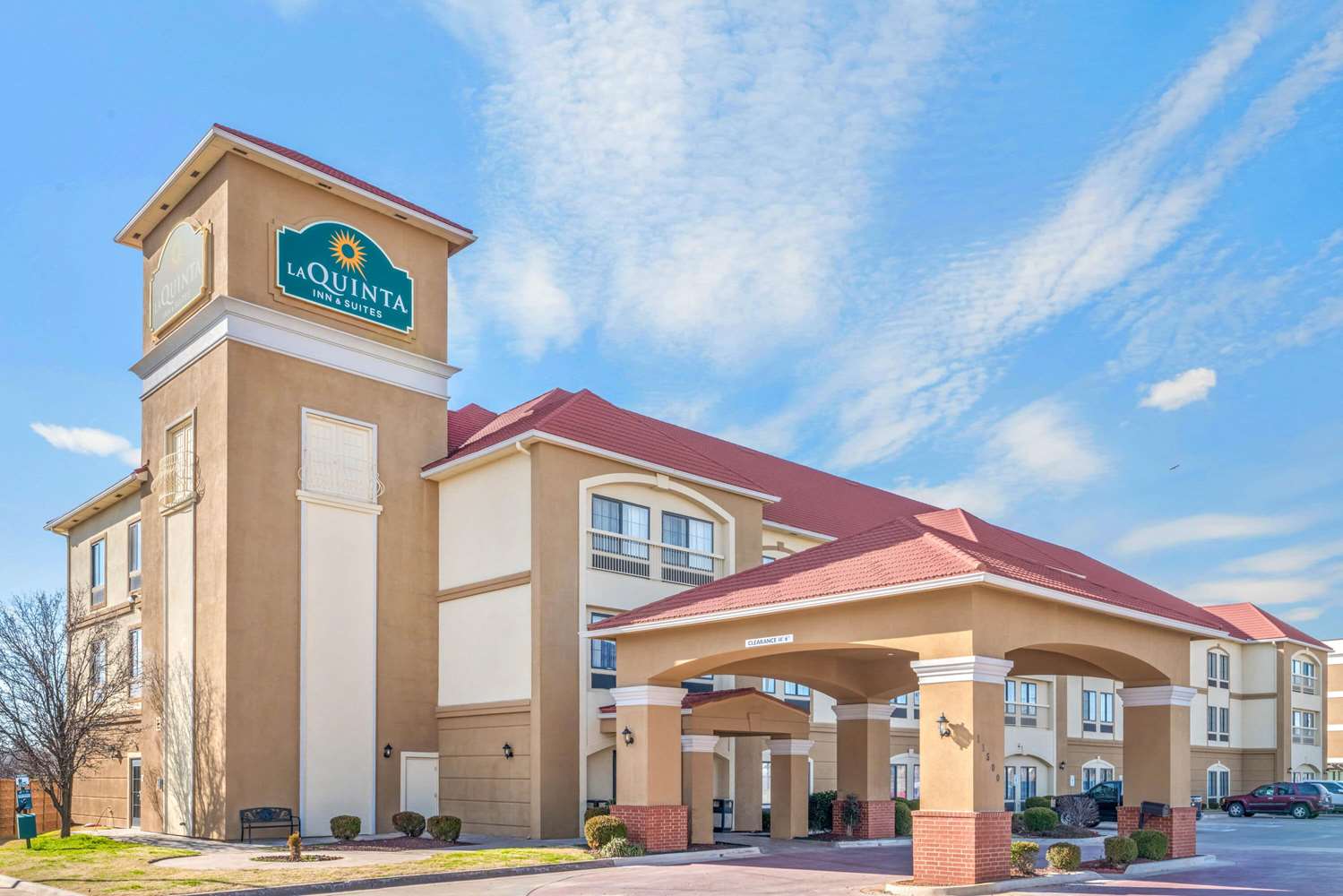 La Quinta Inn & Suites by Wyndham Oklahoma City -Yukon 2/22
