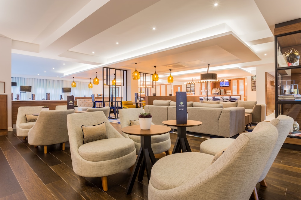 Courtyard By Marriott Glasgow Airport 33/36