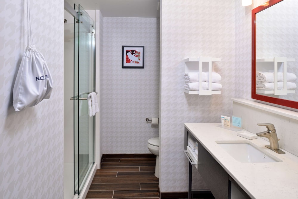 استوديو بسرير كينج، Hampton Inn & Suites Greensboro Downtown 3/4