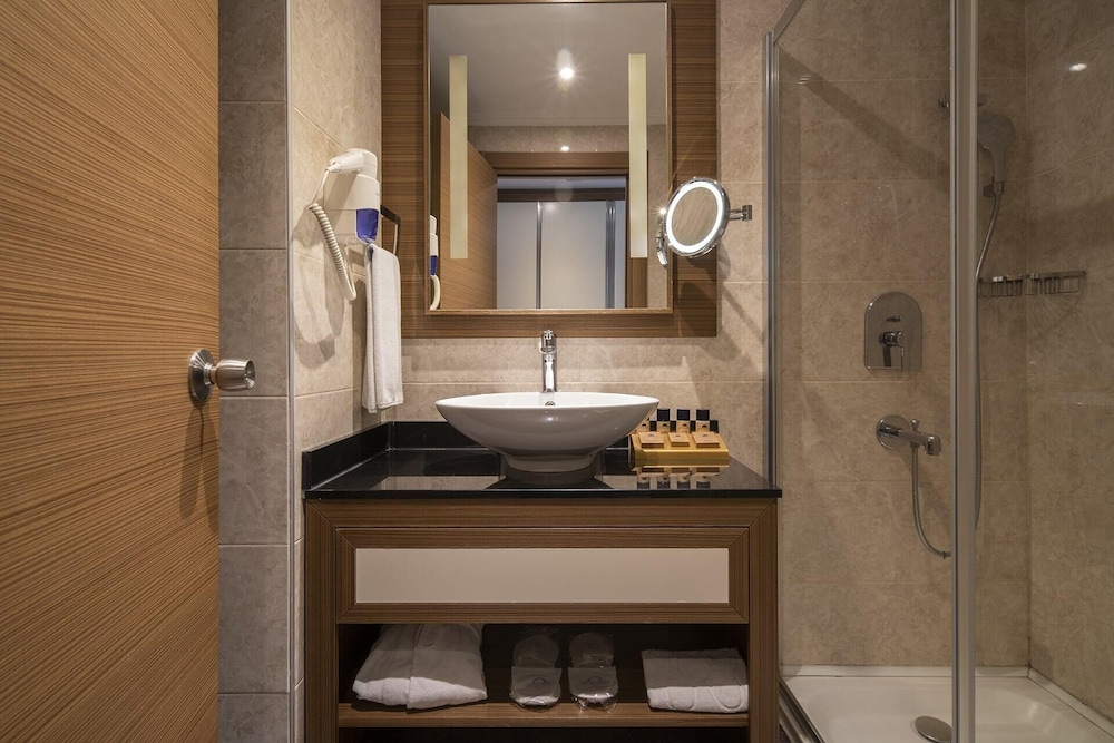 Downtown Ankara Hotel 43/44