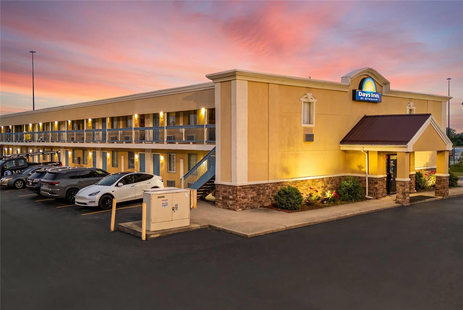 Days Inn by Wyndham Fort Wayne 19/21