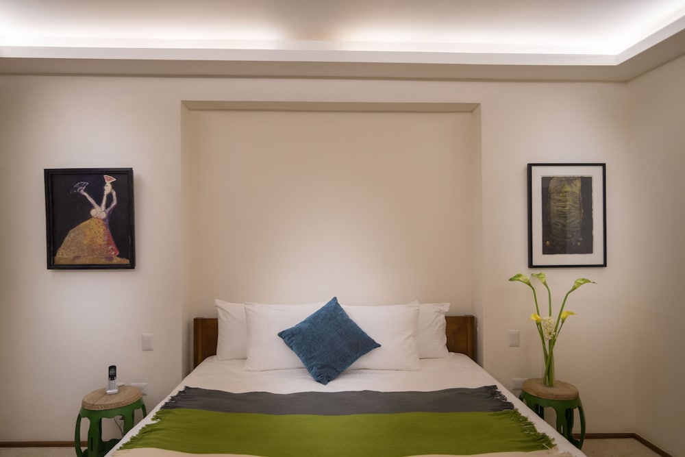 LUCA HOTEL 29/63