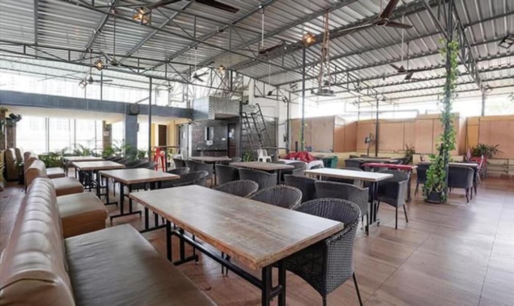 Hotel Srikrishna Paradise 32/46