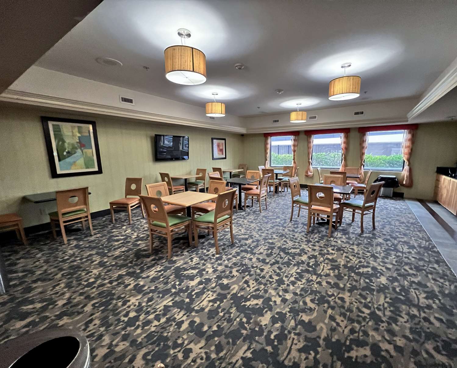 Best Western Plus Glen Allen Inn 4/7
