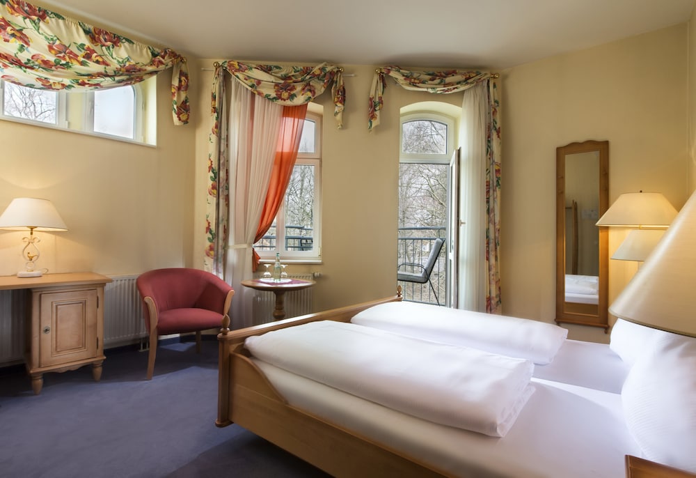 Hotel Schloss Schweinsburg 12/31