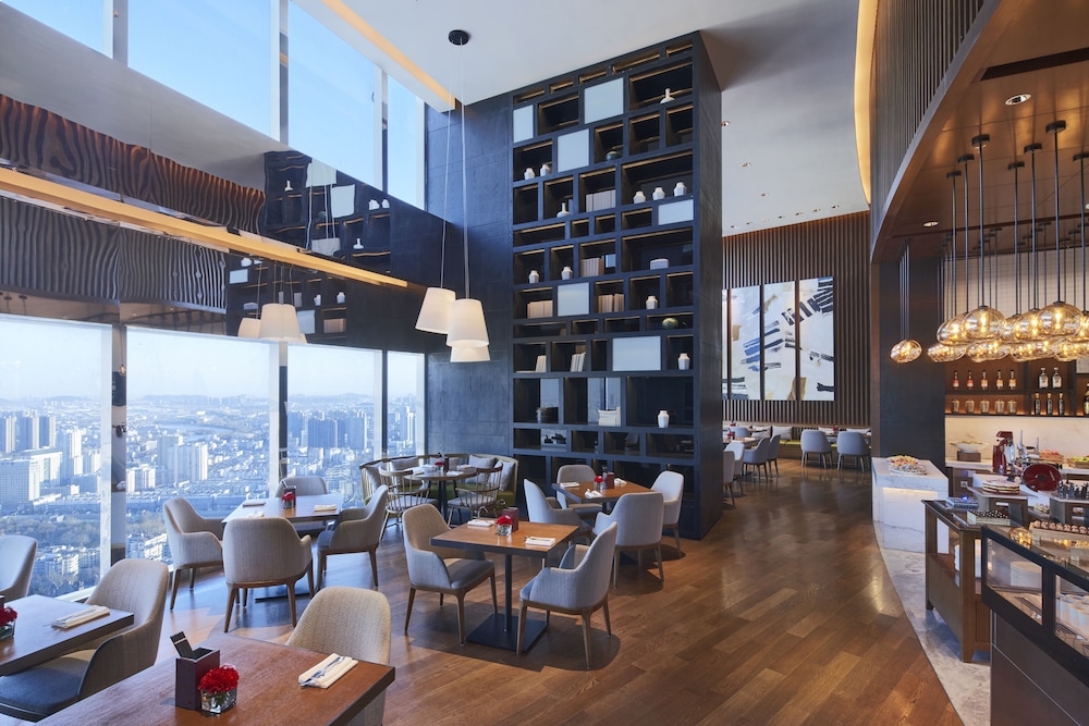 Hyatt Regency Xuzhou Suning 26/33