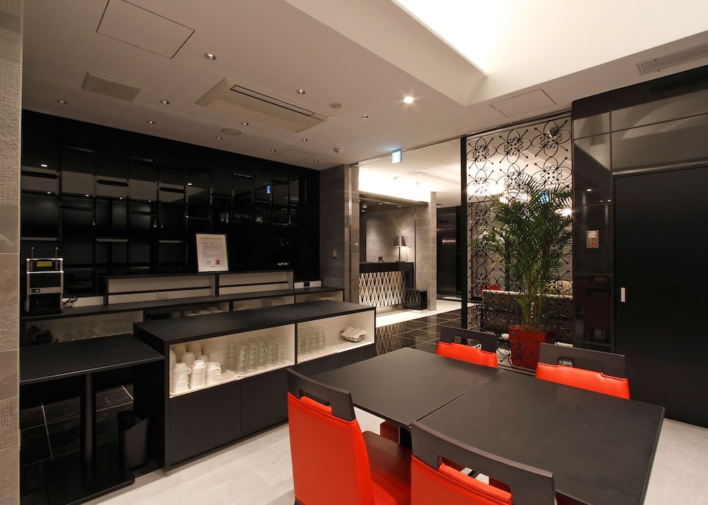Hotel. Links Namba 44/51