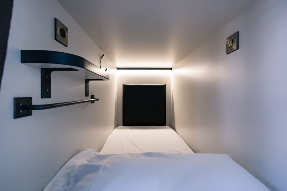 Female Dorm, Female Only, 4 Beds