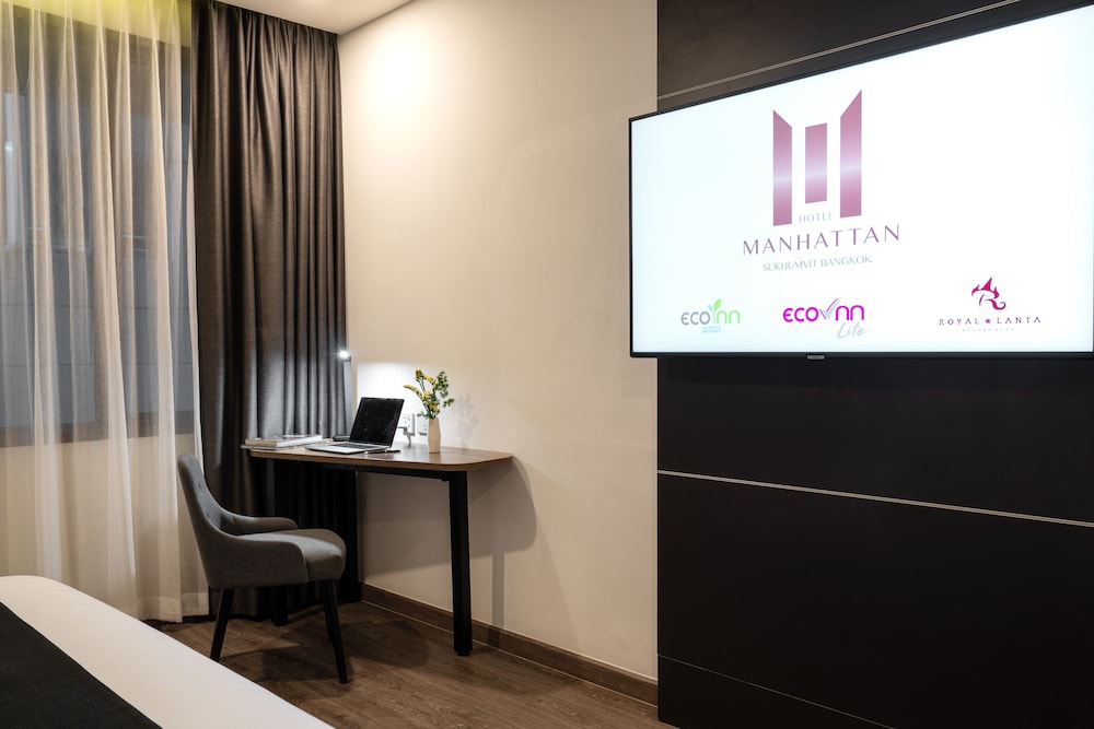 Hotel Manhattan Bangkok 8/50