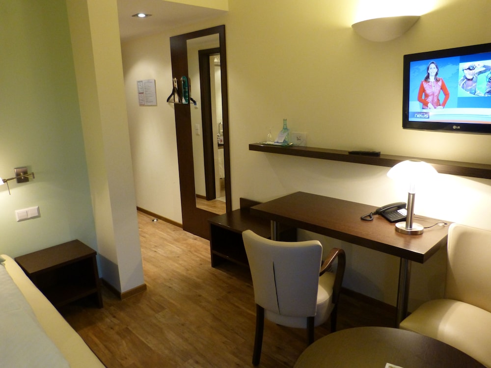 Hotel Evering 47/47