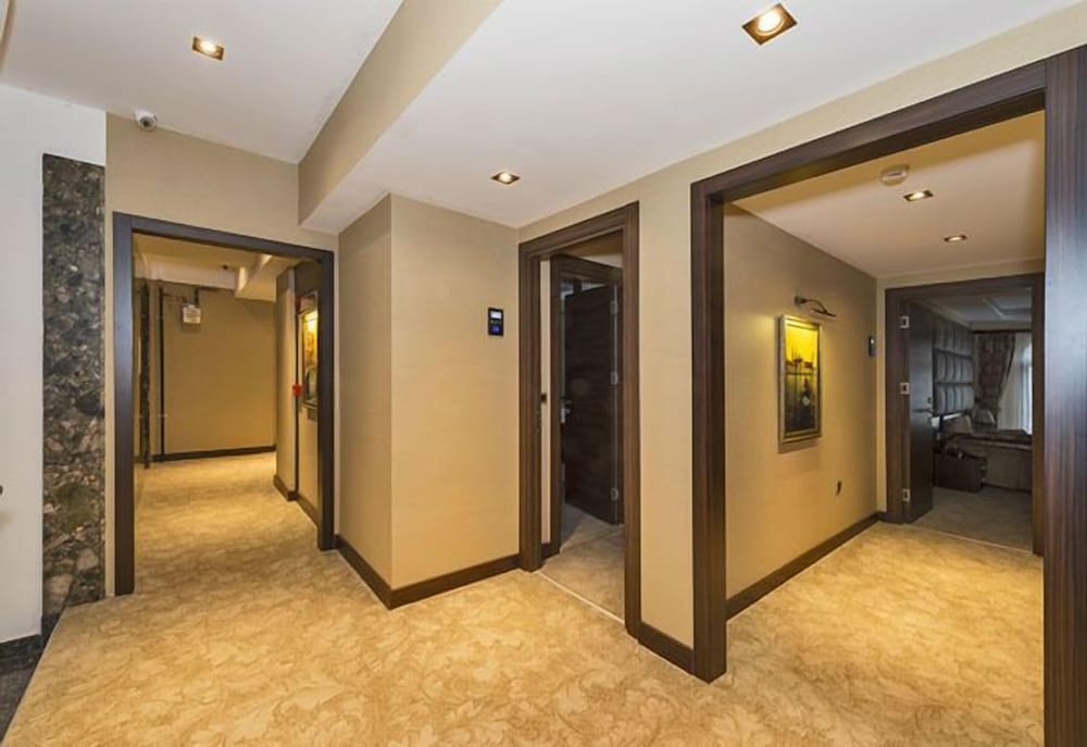 Rayelin Hotel Old Town 4/50