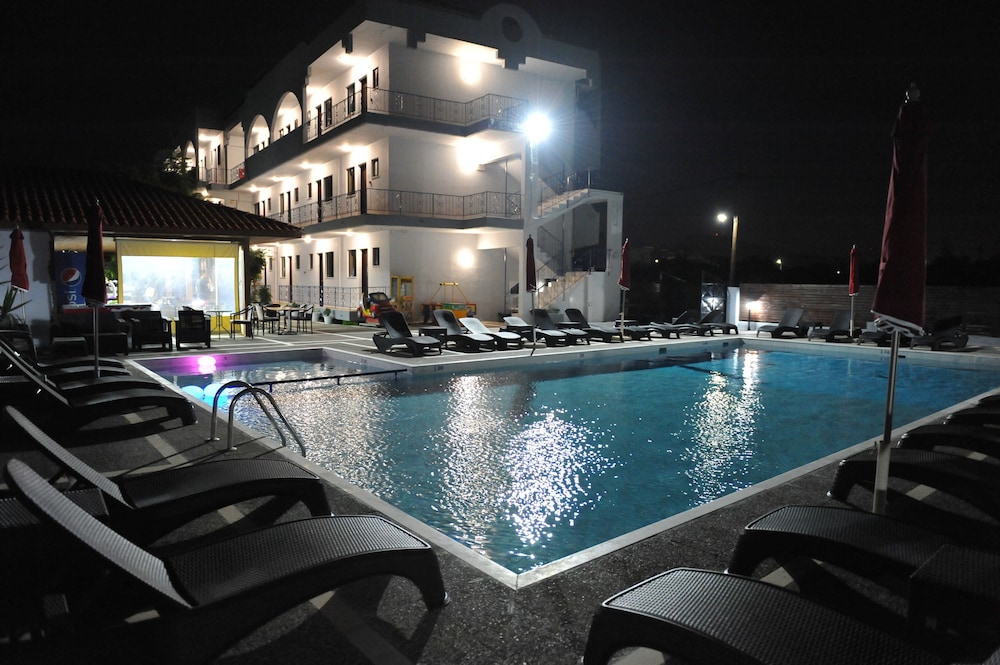 Maritime Hotel 58/62