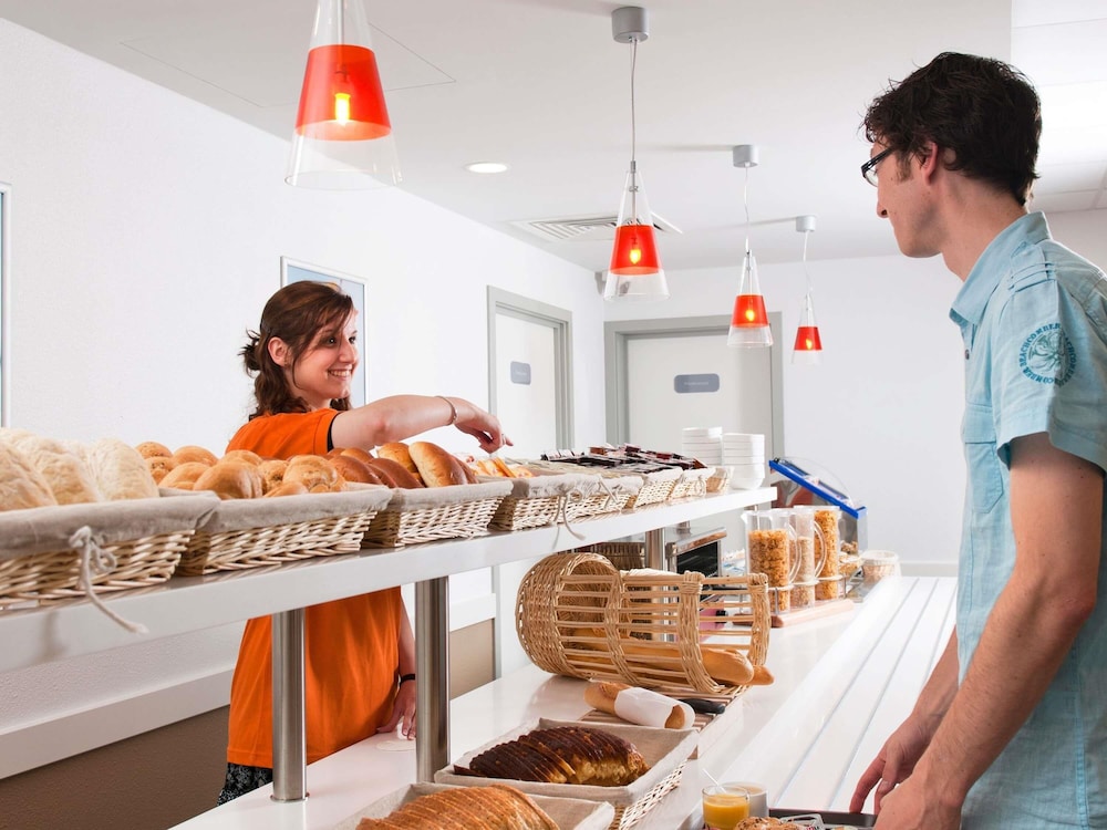 Ibis Budget Brugge Centrum Station 12/43