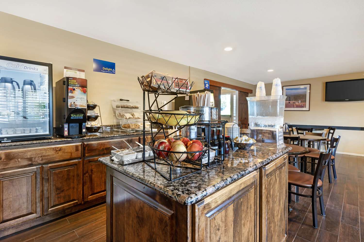 Sonoma Winegrower's Inn 6/42