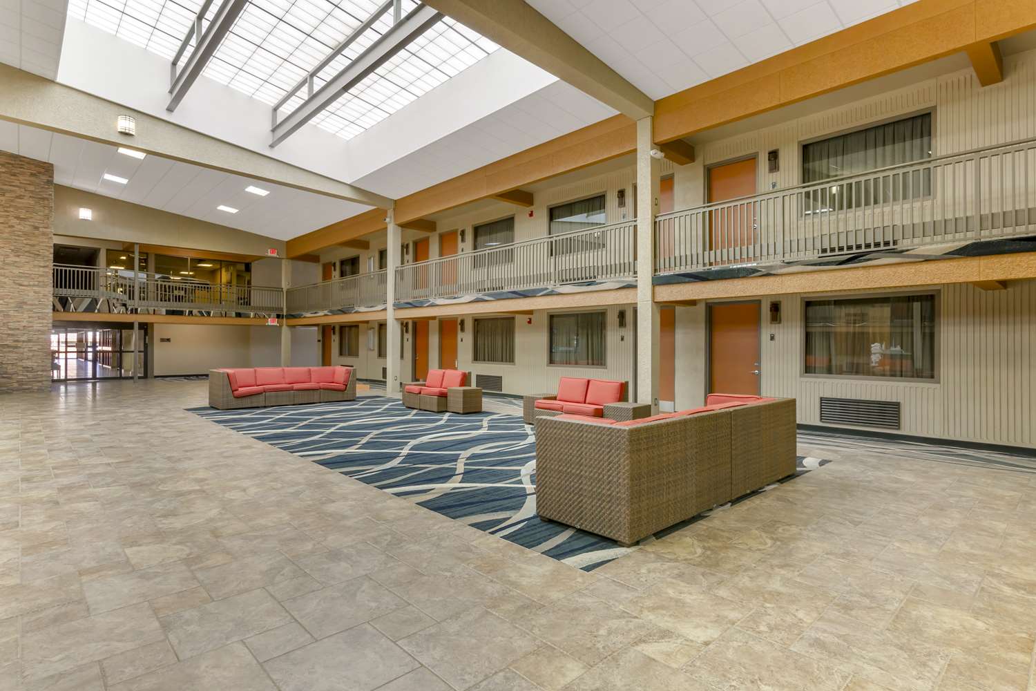 Best Western Plus Raton Hotel 35/43