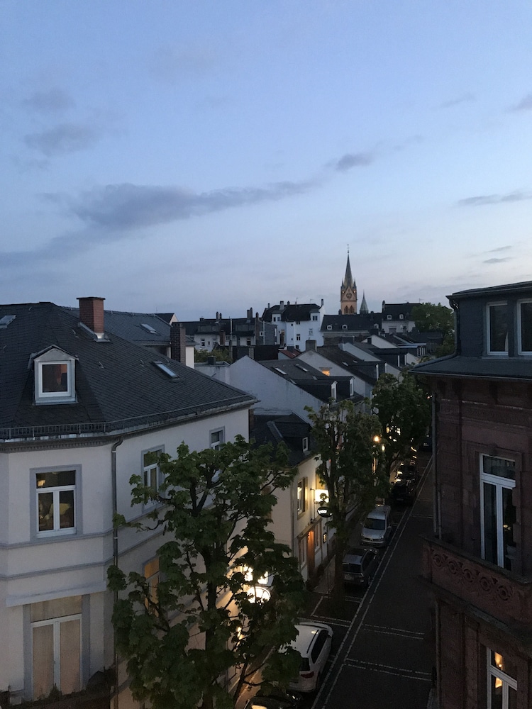 Hotel Mystique 2/50