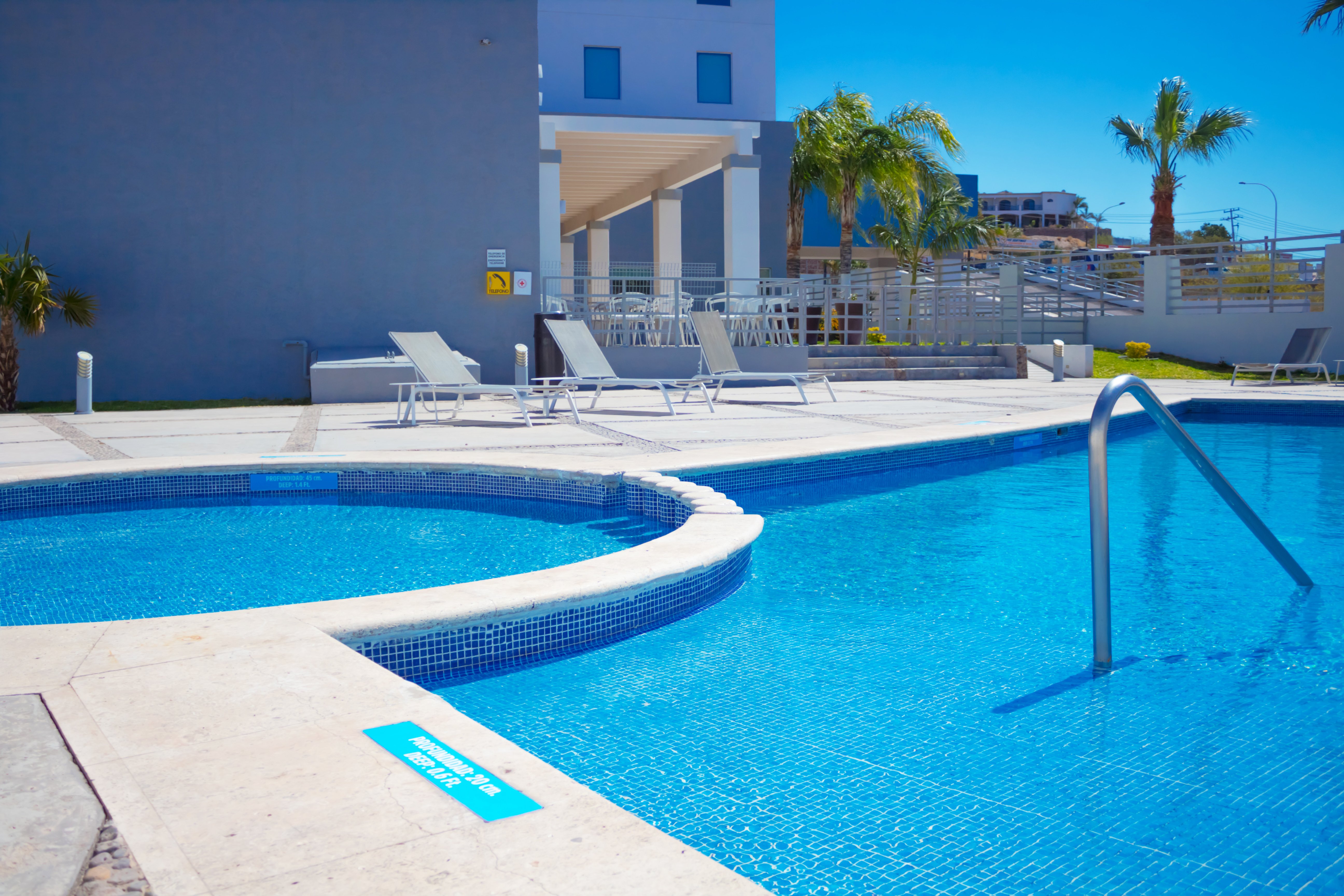 Holiday Inn Express Guaymas 33/37