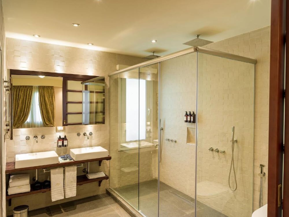 Melia Recoleta Plaza 73/73