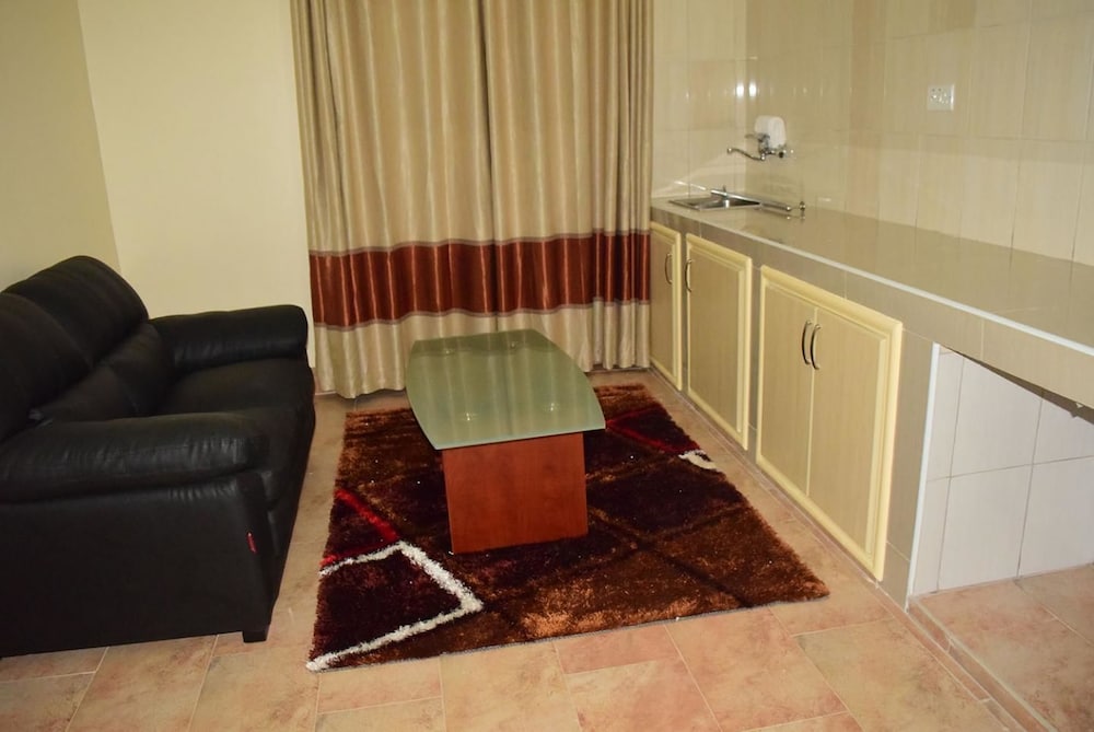 Latitude 1 Serviced Suites 17/26