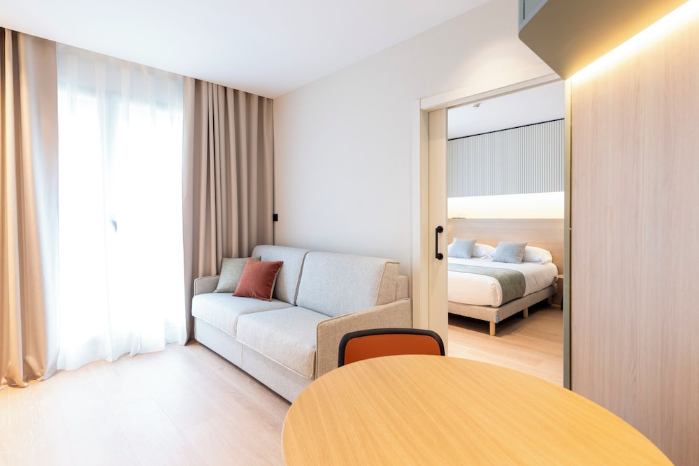 SUPERIOR, SUITE, TERRACE, KITCHENETTE