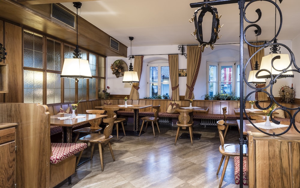 Grunerbaum Hotels 53/69