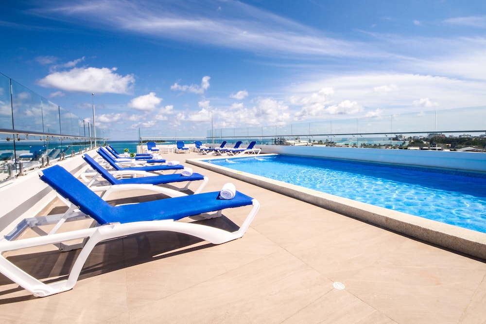 Azure Lofts And Pool 35/42