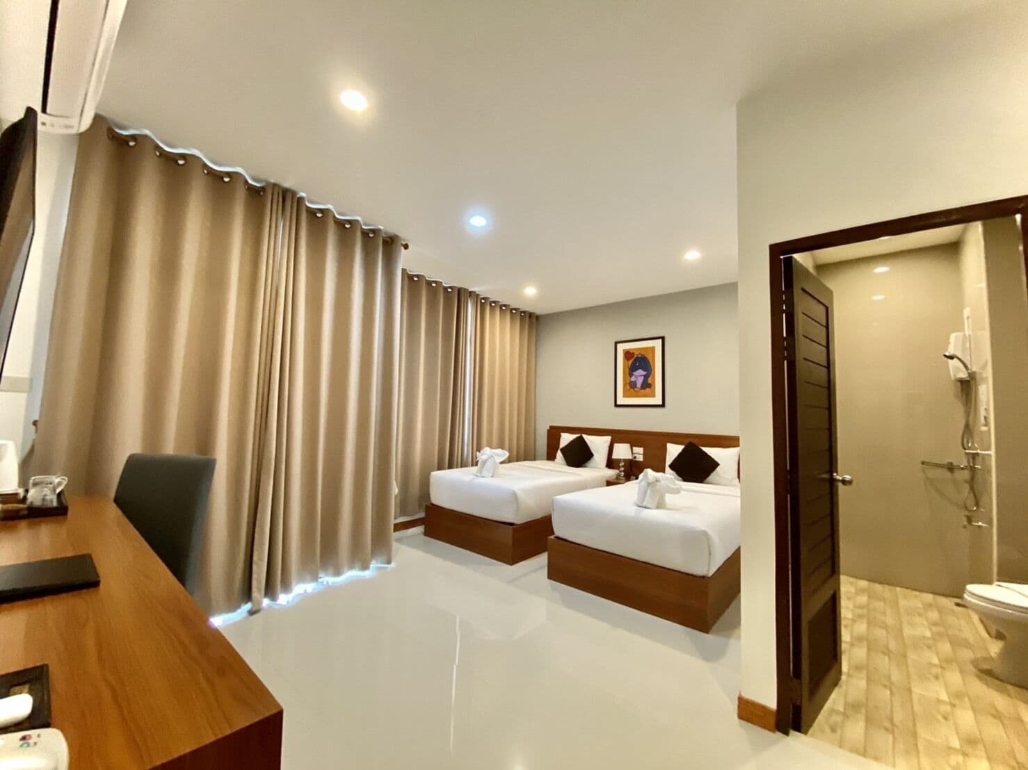 SUPERIOR, TWIN BEDS