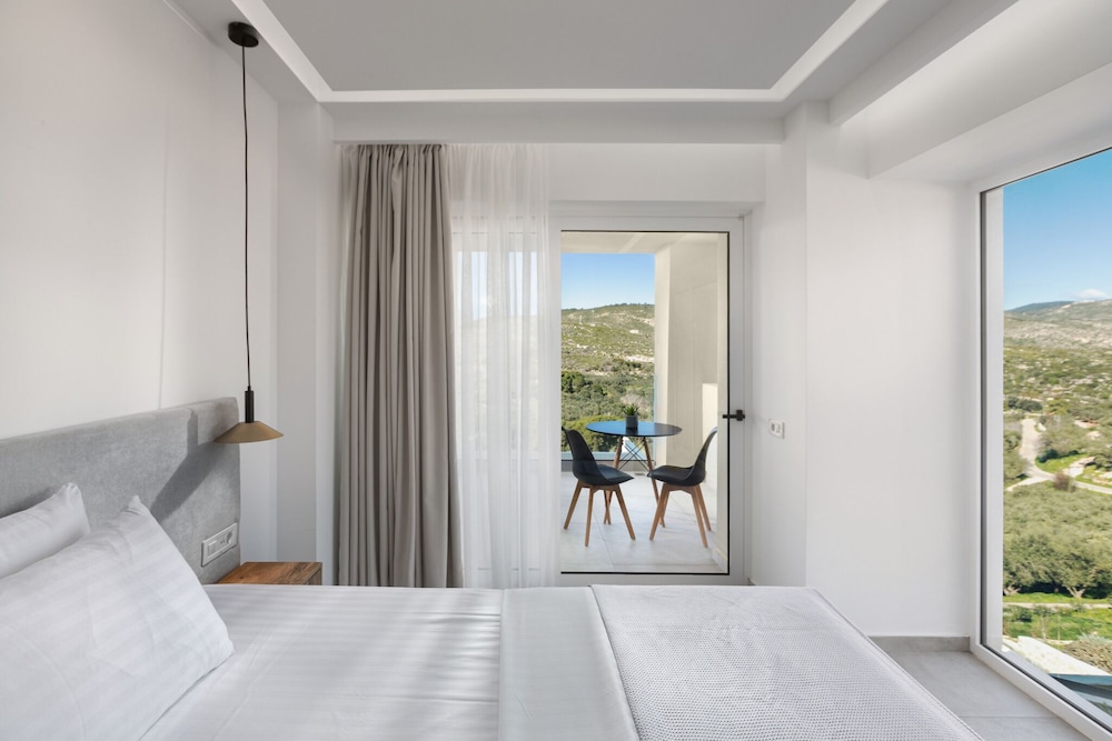 Myzith Luxury Suites 22/58