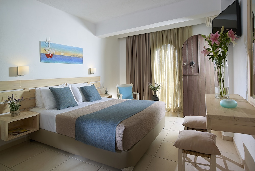 CHC Coriva Beach Hotel and Bungalows 15/75