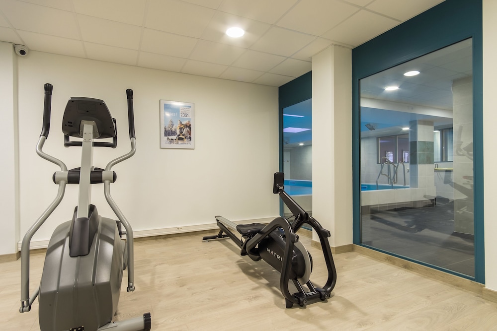 Nemea Appart Hotel Quai Victor Tours Centre 55/73