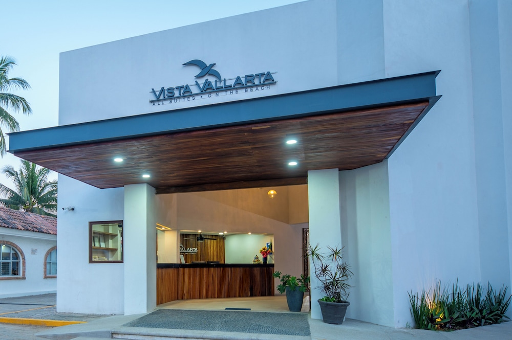 Vista Vallarta All Suites on the Beach 2/75