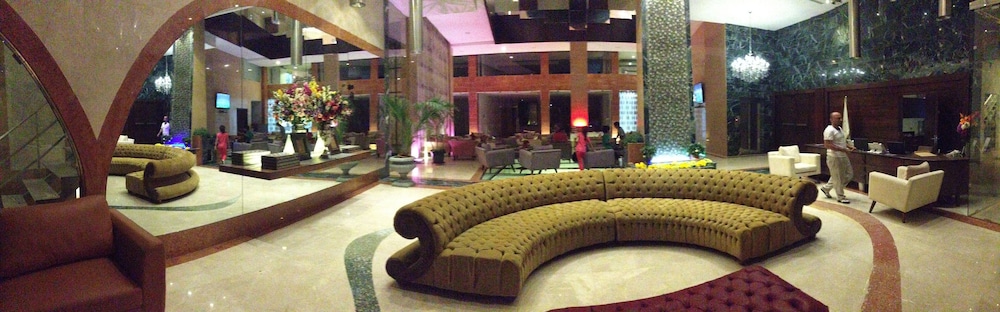 DELORA HOTEL AND SUITES 5/65