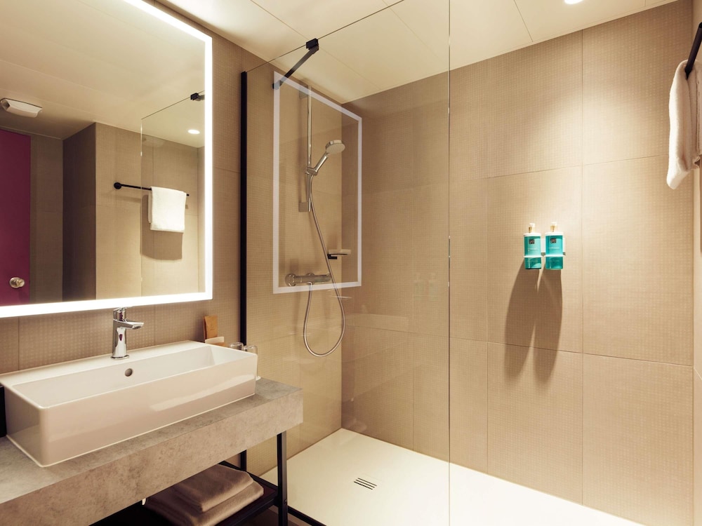 Novotel Zurich Airport Messe Hotel 64/64