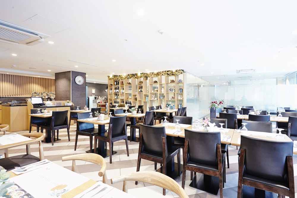 Days Hotel by Wyndham Seoul Myeongdong 42/56
